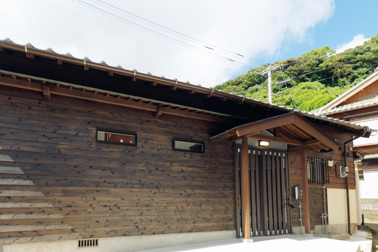 Villa Miyako 源泉かけ流し客室温泉ヴィラ みやこ別邸 غوتو المظهر الخارجي الصورة