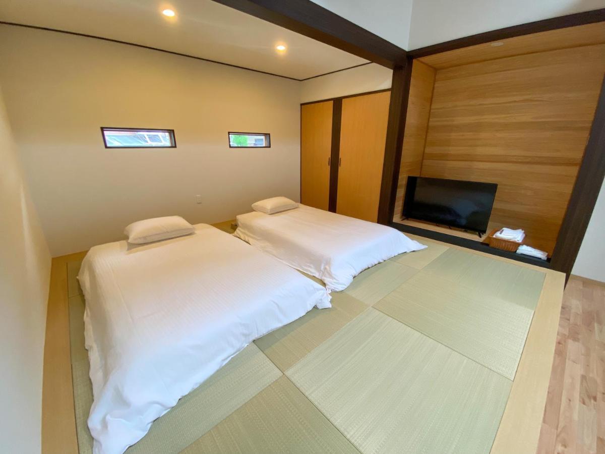 Villa Miyako 源泉かけ流し客室温泉ヴィラ みやこ別邸 غوتو المظهر الخارجي الصورة