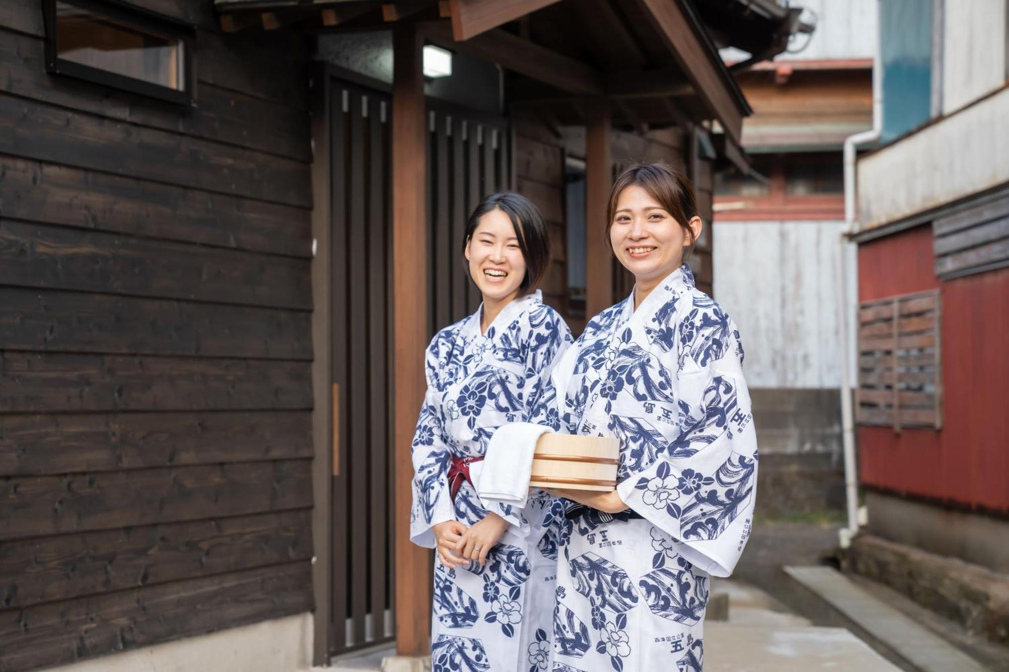 Villa Miyako 源泉かけ流し客室温泉ヴィラ みやこ別邸 غوتو المظهر الخارجي الصورة
