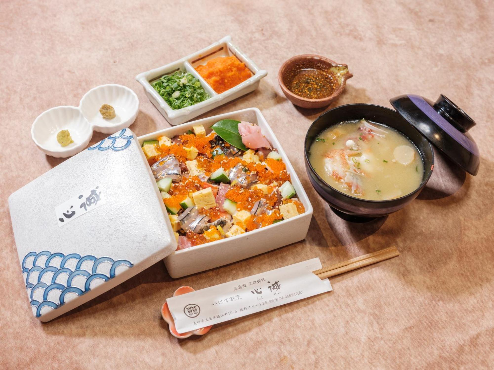 Villa Miyako 源泉かけ流し客室温泉ヴィラ みやこ別邸 غوتو المظهر الخارجي الصورة